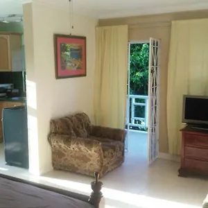 https://stylish-studio-apt-balcony-parking-access-2-pool.greaterantilleshotels.net