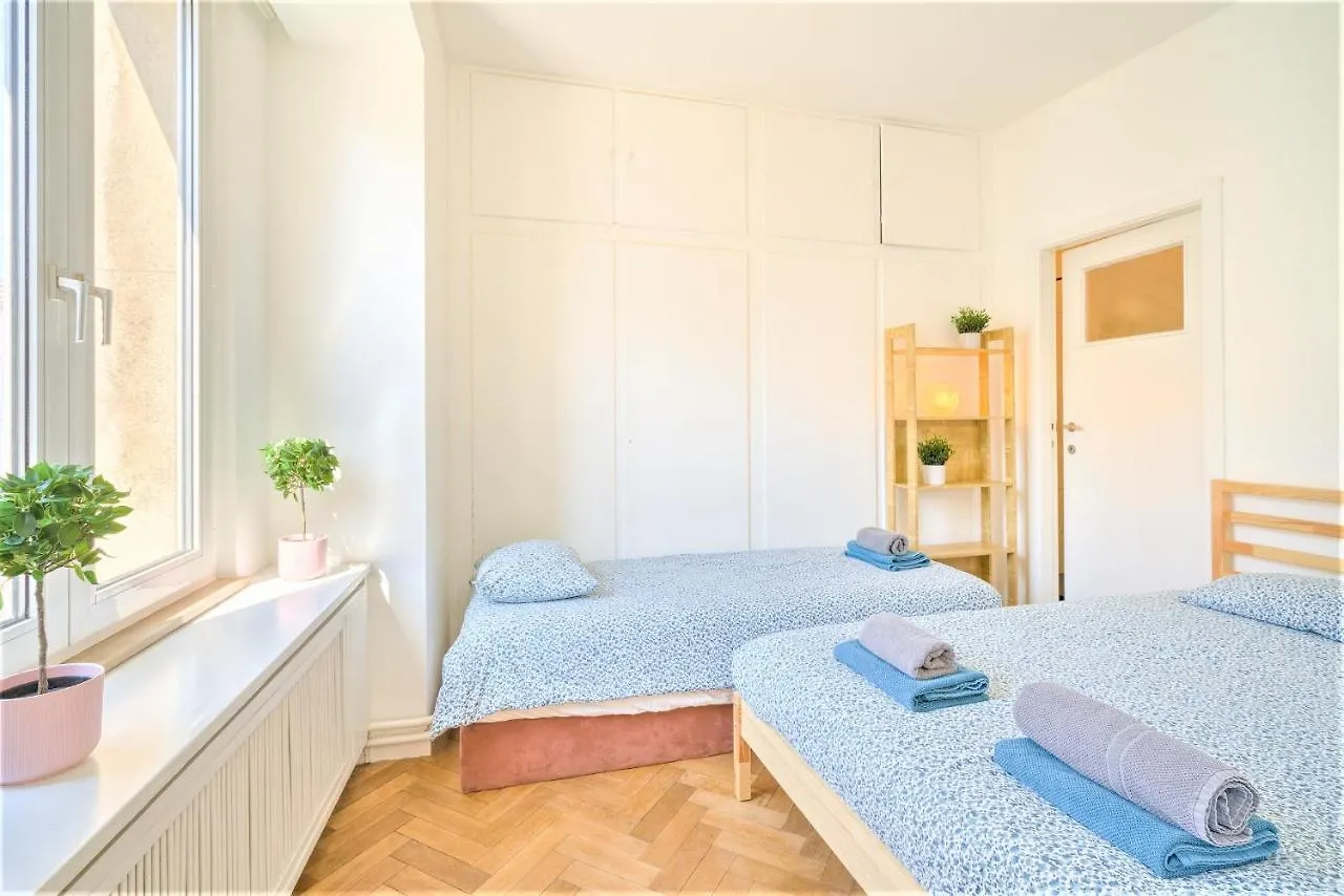Cauliflower Lodge. Apartment In Heart Of Antwerpen Belgien
